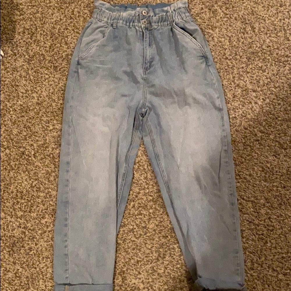 high waisted denim jeans